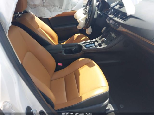 JTHKD5BH9E2185172 Lexus CT 200H
