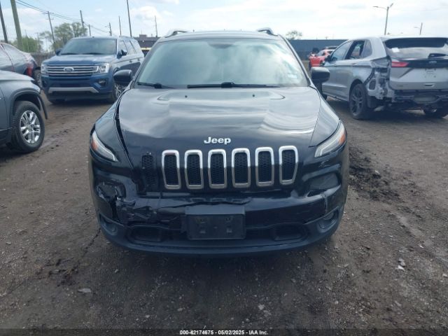 1C4PJMCS0EW208092 Jeep Cherokee Latitude