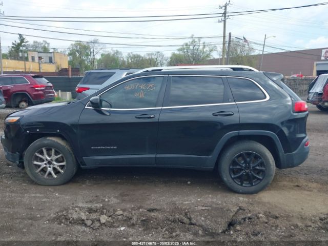1C4PJMCS0EW208092 Jeep Cherokee Latitude