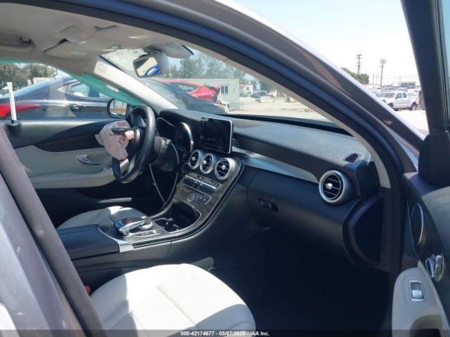 55SWF4KB3FU032903 Mercedes-Benz C 300 4matic/luxury 4matic/sport 4matic