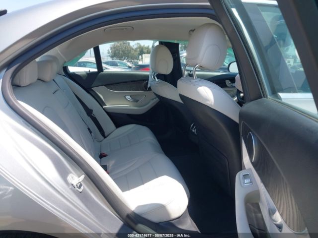 55SWF4KB3FU032903 Mercedes-Benz C 300 4matic/luxury 4matic/sport 4matic
