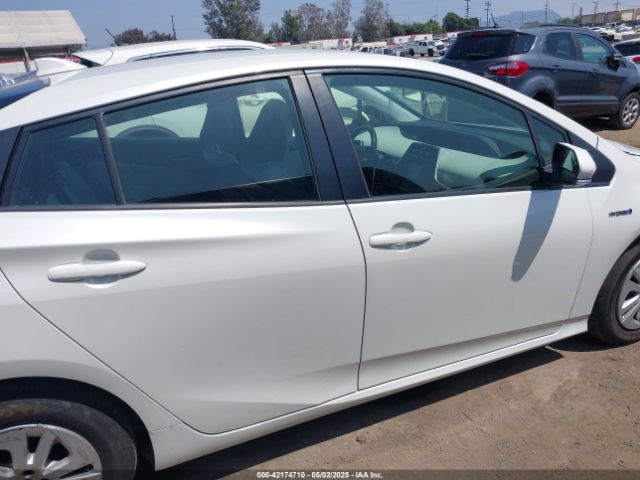 JTDKBRFU4G3523676 Toyota Prius Two