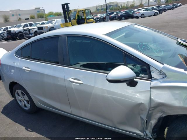 1G1BC5SMXJ7205744 Chevrolet Cruze Ls Auto