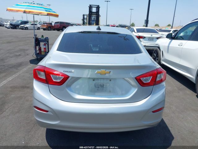1G1BC5SMXJ7205744 Chevrolet Cruze Ls Auto