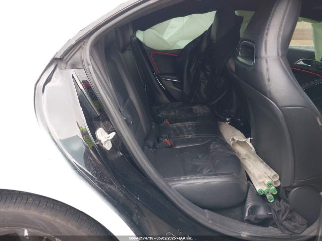 WDDSJ4EB7EN104248 Mercedes-Benz CLA 250