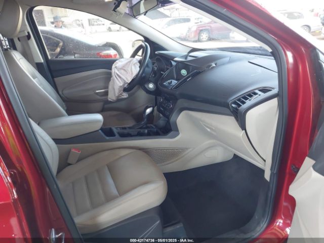 1FMCU0HD4JUC09529 Ford ESCAPE SEL