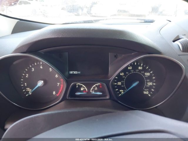 1FMCU0HD4JUC09529 Ford ESCAPE SEL