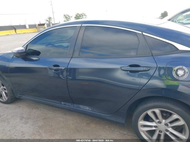 2HGFC2F54JH584949 Honda Civic Lx