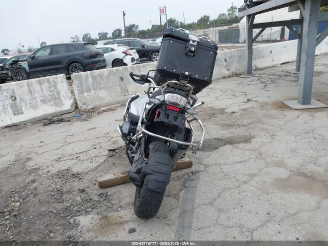 2022 BMW R 1250 WB10M1304N6F06392 Photo 5