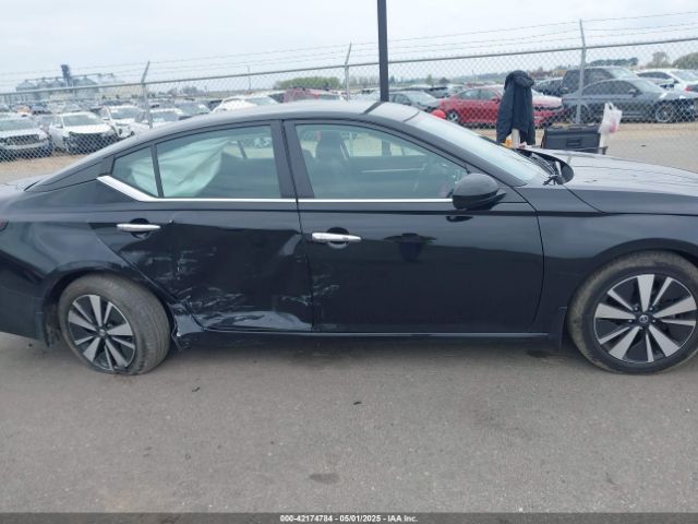 1N4BL4DW0NN360939 Nissan Altima