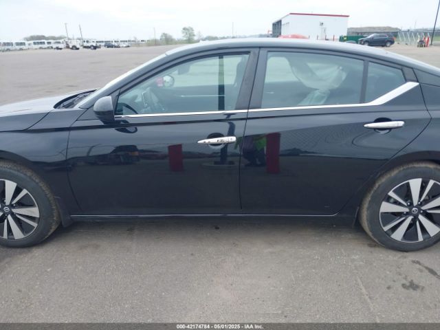 1N4BL4DW0NN360939 Nissan Altima