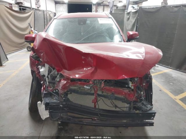7MUCAAAG7NV018713 Toyota Corolla Cross Le