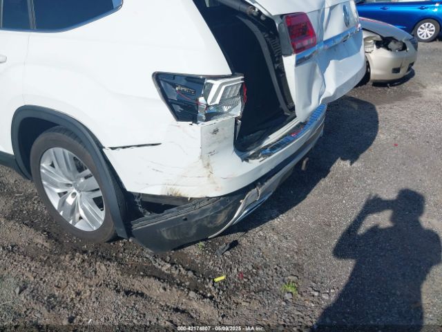 2018 VOLKSWAGEN ATLAS 1V2NR2CA5JC571171 Photo 5
