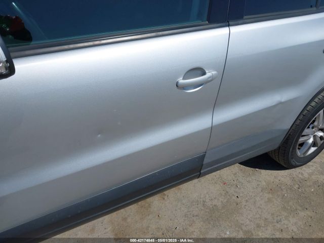 WVGAV7AX5HK016877 Volkswagen Tiguan 2.0t/2.0t S