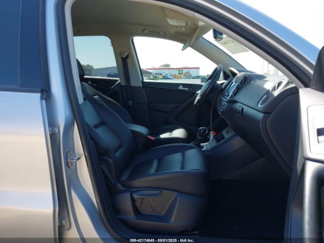 WVGAV7AX5HK016877 Volkswagen Tiguan 2.0t/2.0t S
