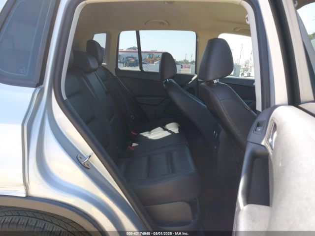 WVGAV7AX5HK016877 Volkswagen Tiguan 2.0t/2.0t S