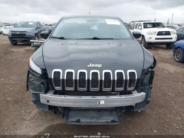 1C4PJLABXHW663243 Jeep Cherokee Sport Fwd