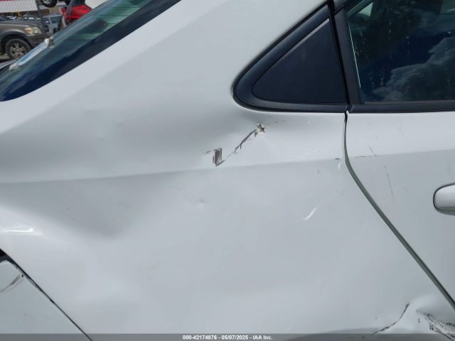 5YFEPMAE5MP236187 Toyota COROLLA LE