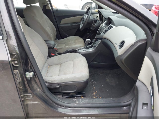 1G1PC5SB1F7299766 Chevrolet Cruze 1lt Auto