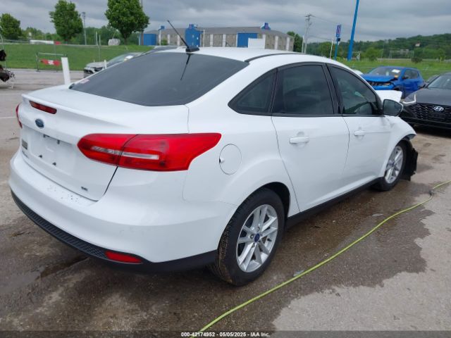 1FADP3F21JL257262 Ford FOCUS SE