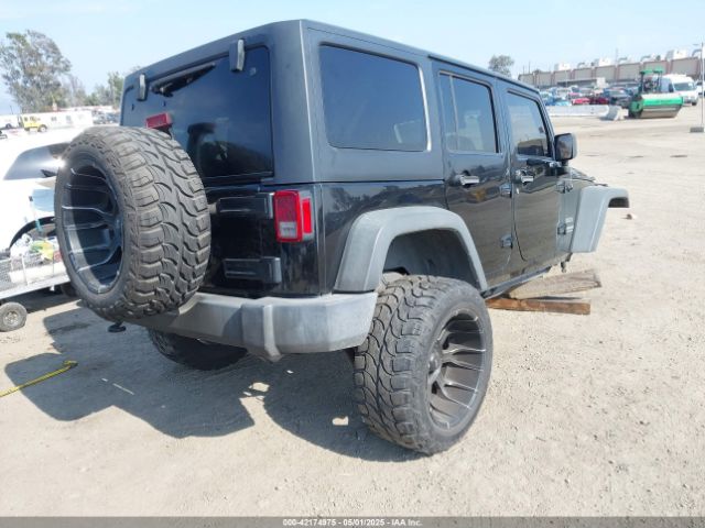 1C4BJWDG9HL530123 Jeep Wrangler Unlimited Sport 4x4