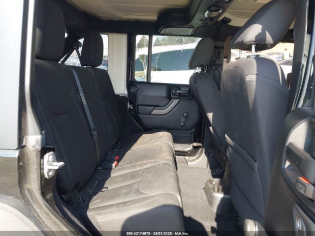 1C4BJWDG9HL530123 Jeep Wrangler Unlimited Sport 4x4