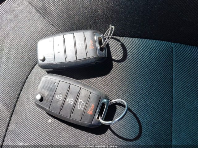 KNDJP3A53F7206750 KIA SOUL +