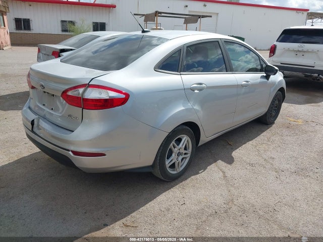Ford 2019 2019 3FADP4BJ3KM163984 Image 4