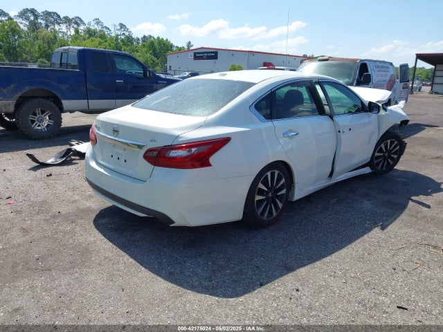 1N4AL3AP1JC146521 Nissan Altima 2.5 Sv