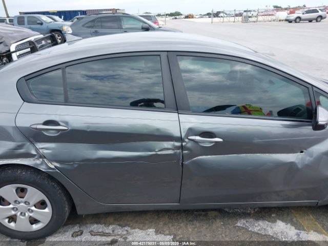 KNAFX4A60G5608286 KIA FORTE LX