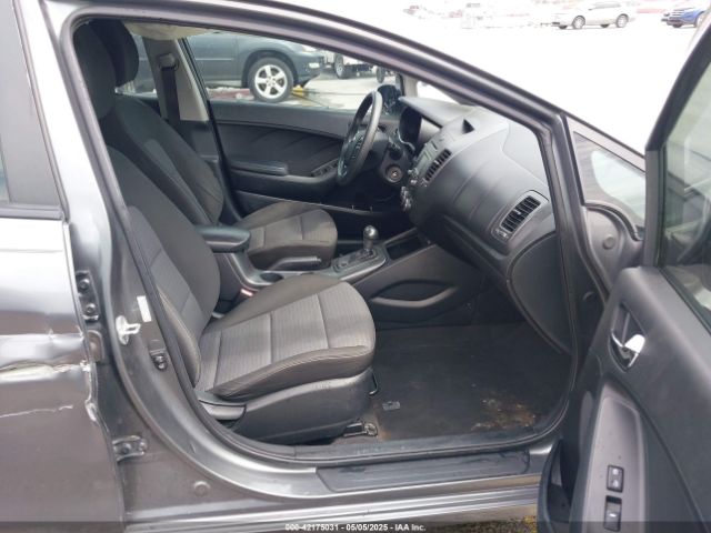 KNAFX4A60G5608286 KIA FORTE LX
