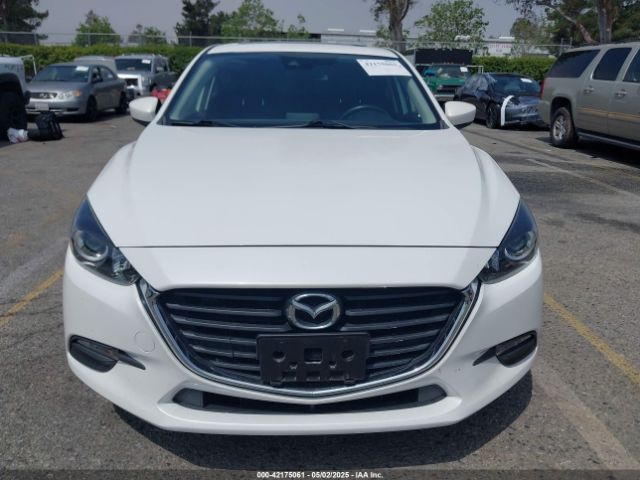 3MZBN1V35JM182020 Mazda Mazda3 Touring
