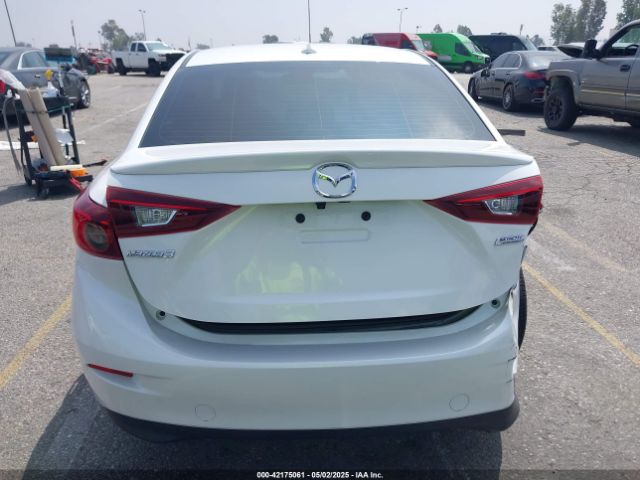 3MZBN1V35JM182020 Mazda Mazda3 Touring