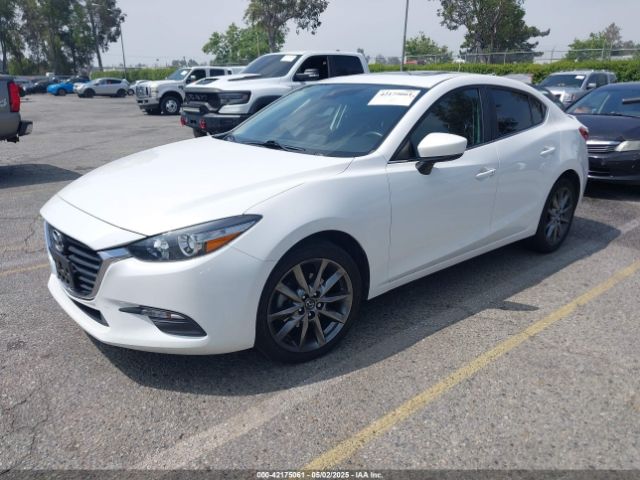 3MZBN1V35JM182020 Mazda Mazda3 Touring