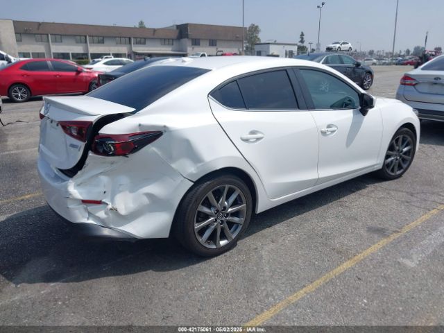 3MZBN1V35JM182020 Mazda Mazda3 Touring