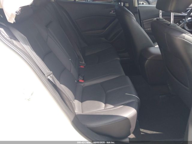 3MZBN1V35JM182020 Mazda Mazda3 Touring