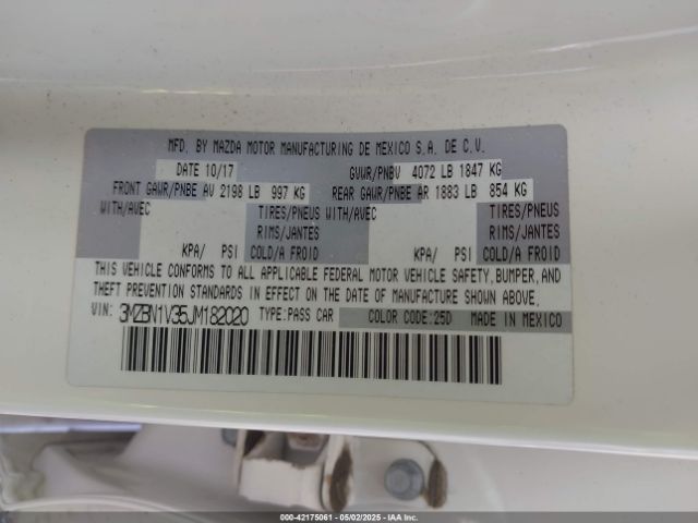 3MZBN1V35JM182020 Mazda Mazda3 Touring