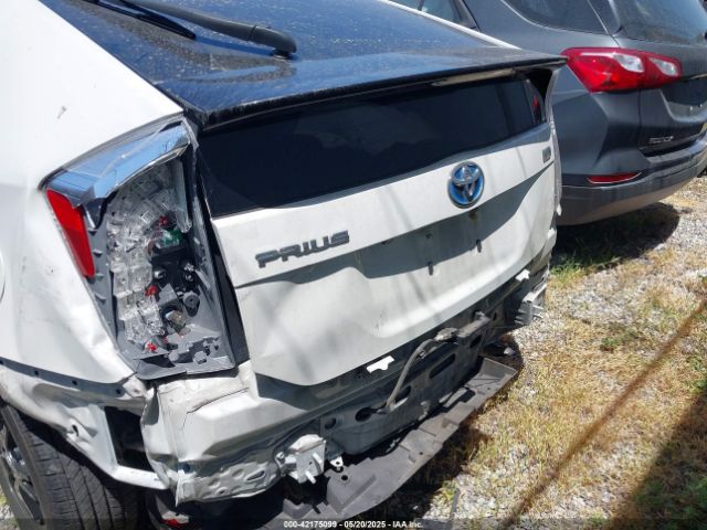 JTDKN3DUXF0458971 Toyota Prius Three