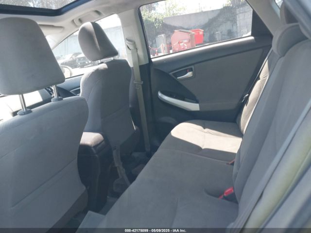 JTDKN3DUXF0458971 Toyota Prius Three