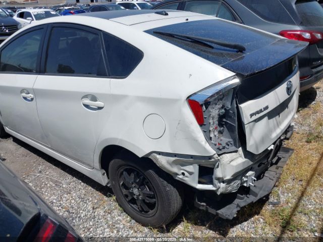JTDKN3DUXF0458971 Toyota Prius Three