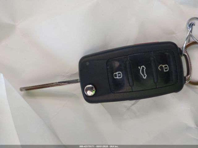 3VW267AJ9GM390494 Volkswagen Jetta 1.4t S