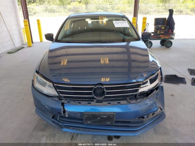 3VW267AJ9GM390494 Volkswagen Jetta 1.4t S