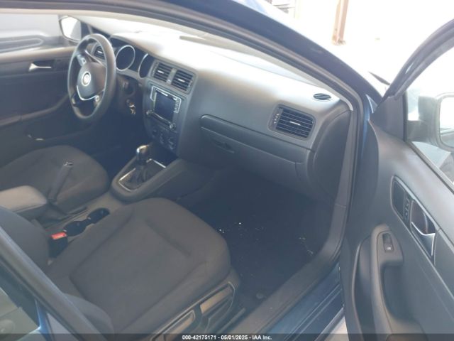 3VW267AJ9GM390494 Volkswagen Jetta 1.4t S