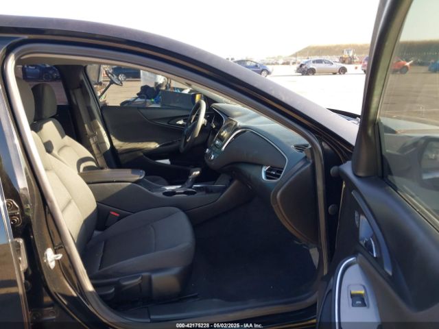 2021 CHEVROLET MALIBU 1G1ZD5ST3MF069499 Photo 4