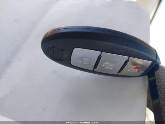 5N1AR2MN3FC668373 Nissan Pathfinder S