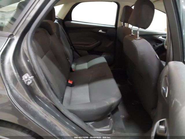 1FADP3F28HL314308 Ford FOCUS SE