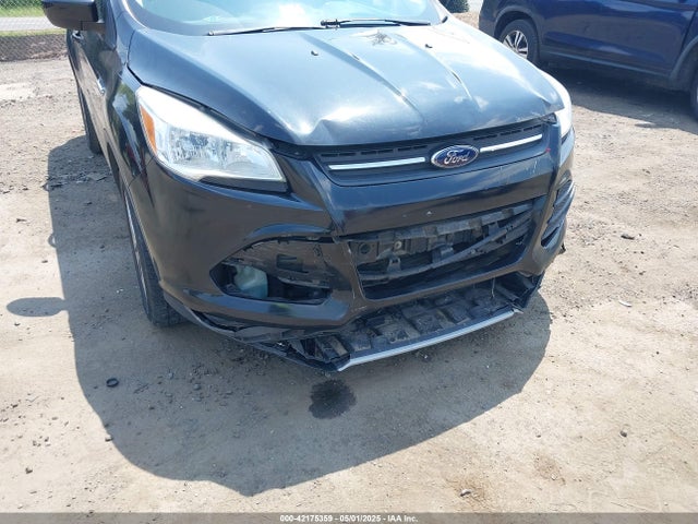 1FMCU9G94FUA57793 Ford ESCAPE SE