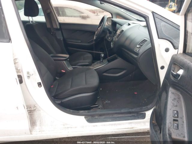 KNAFK4A61G5607226 KIA FORTE LX