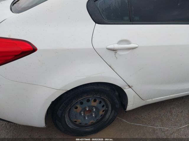 KNAFK4A61G5607226 KIA FORTE LX