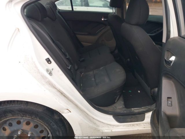 KNAFK4A61G5607226 KIA FORTE LX